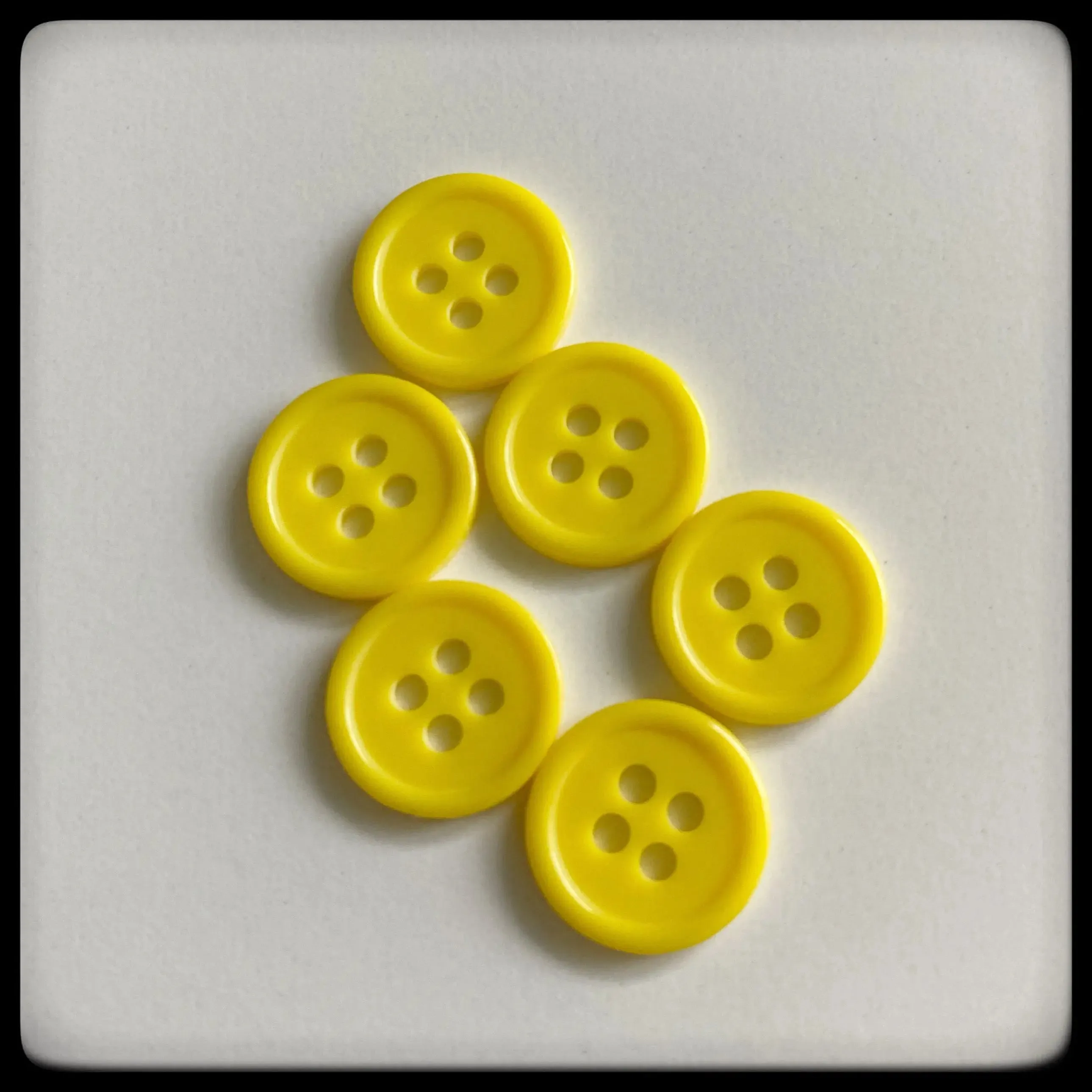 12mm yellow baby buttons (Pack of 5)