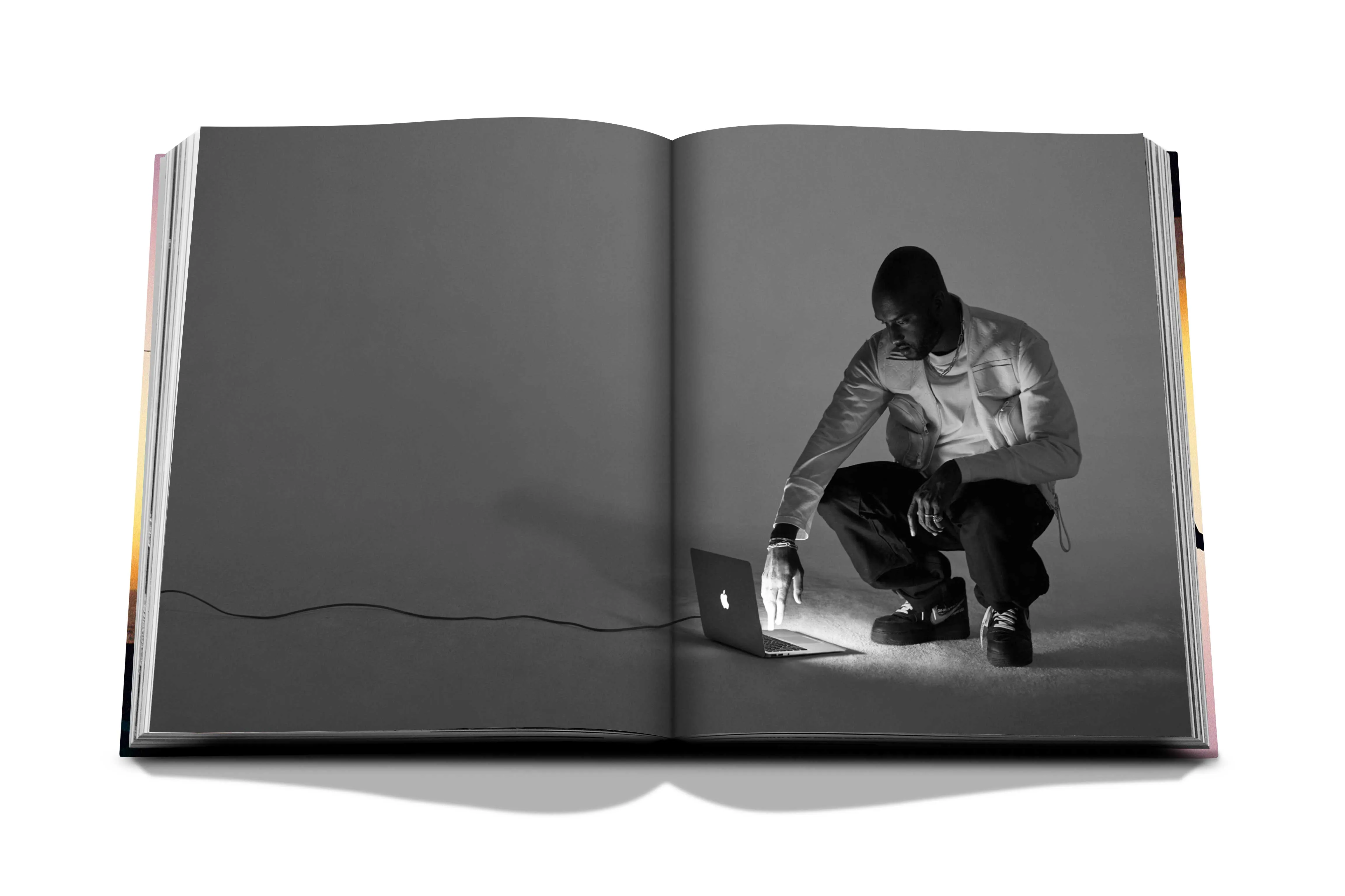 ASSOULINE Louis Vuitton: Virgil Abloh (Ultimate Edition) by Anders Christian Madsen