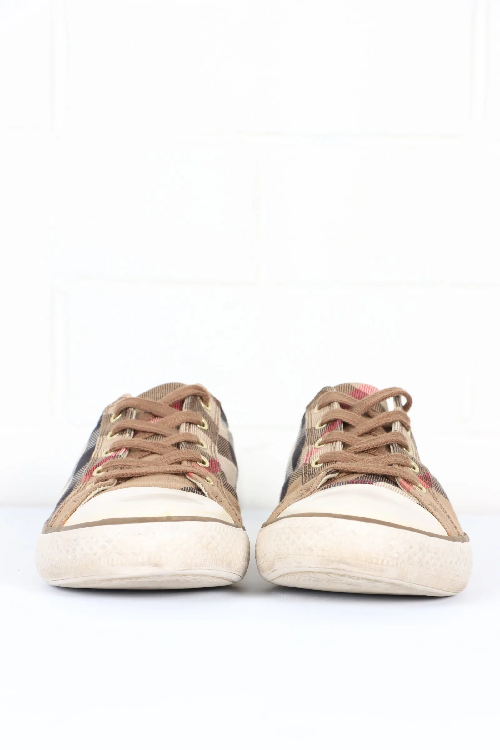 BURBERRY Nova Check Canvas Low Sneakers (39)