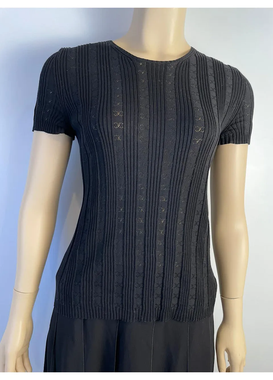 Chanel 05P, 2005 Spring Black Cotton knit interlocking CC logo Blouse top FR 40 US 4/6