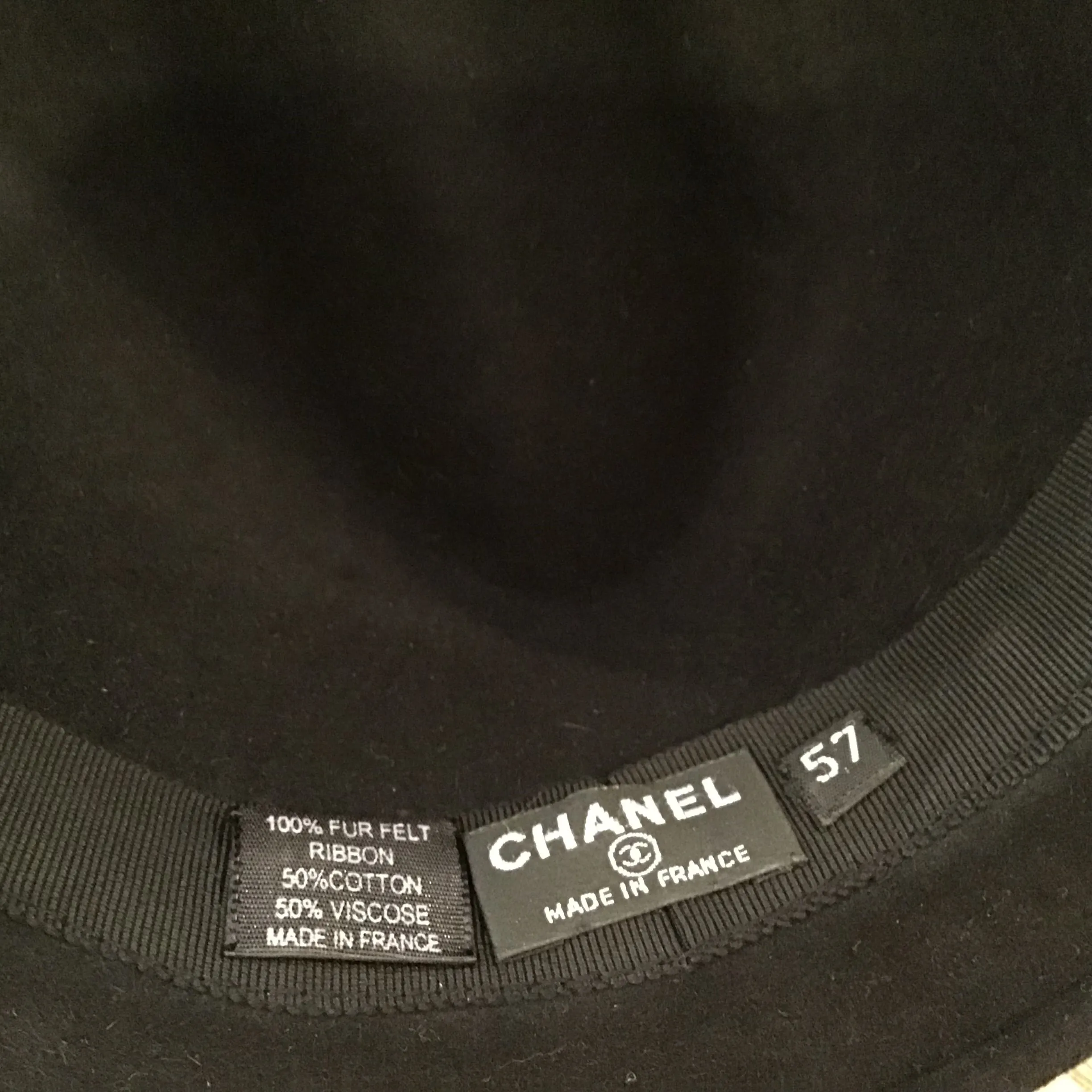 Chanel Fur Felt Fedora grosgrain ribbon CC Crystal Logo Black Hat Sz 57