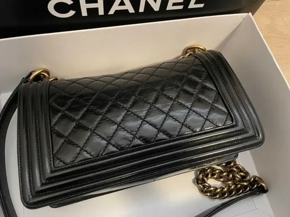 Chanel le boy bag