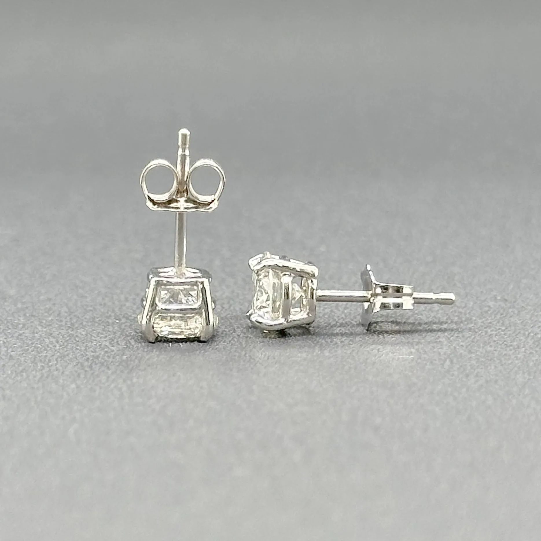 Estate 14K W Gold 1.09ctw G-H/SI1-2 Diamond Stud Earrings