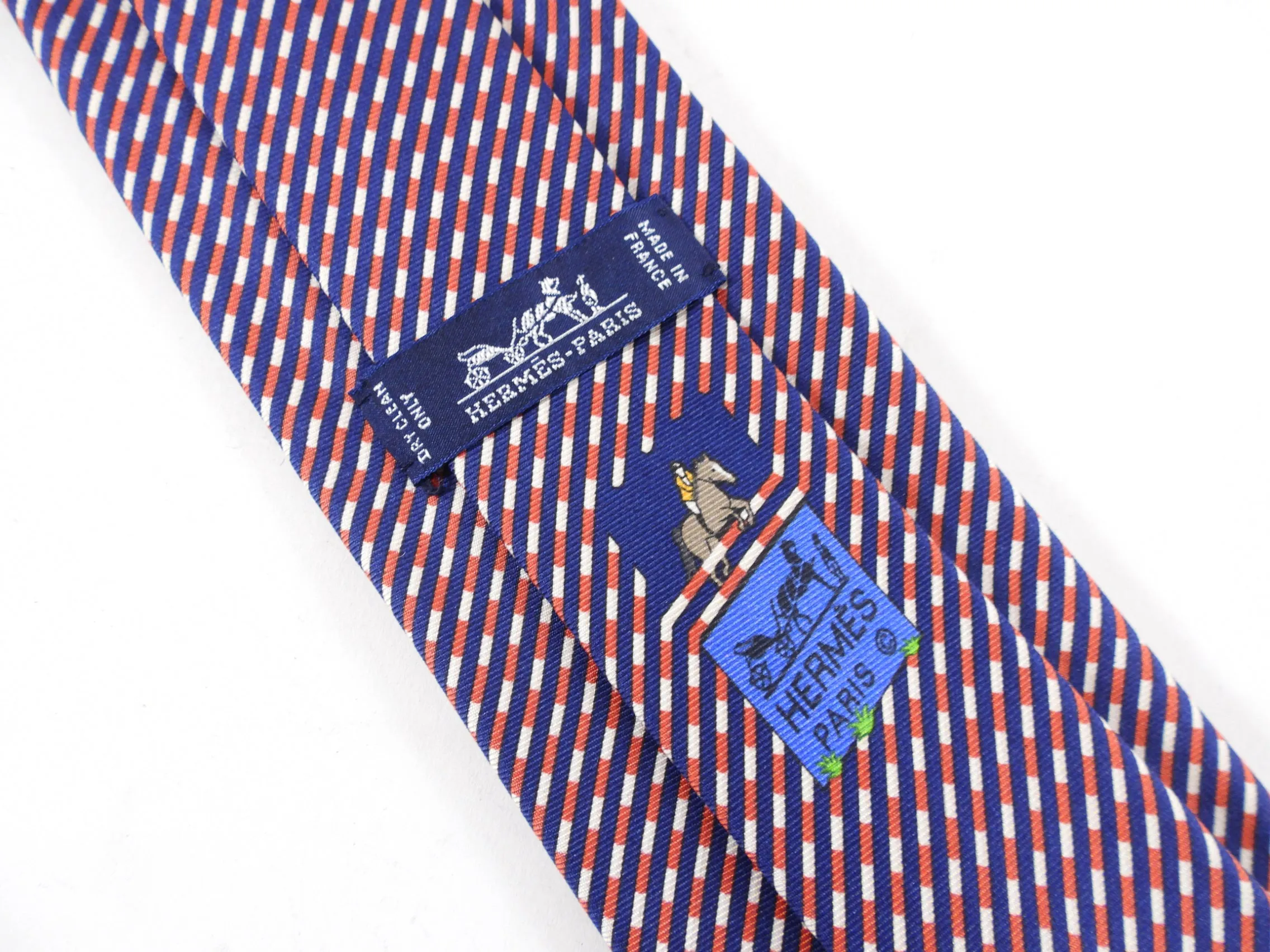 Hermes Red Navy White Silk Geometric Pattern Tie 645737